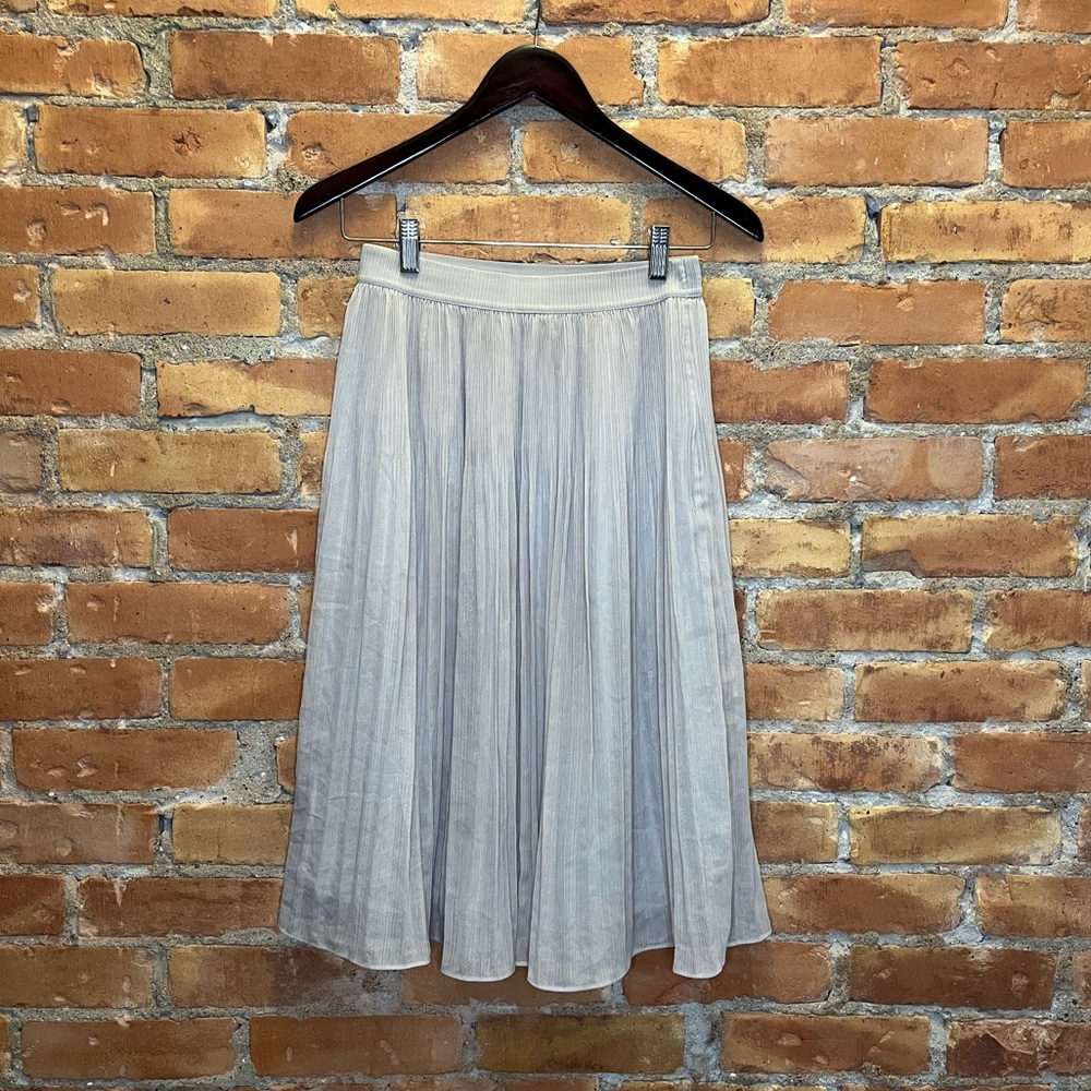 H&M + Skirt + Cream + Size 4